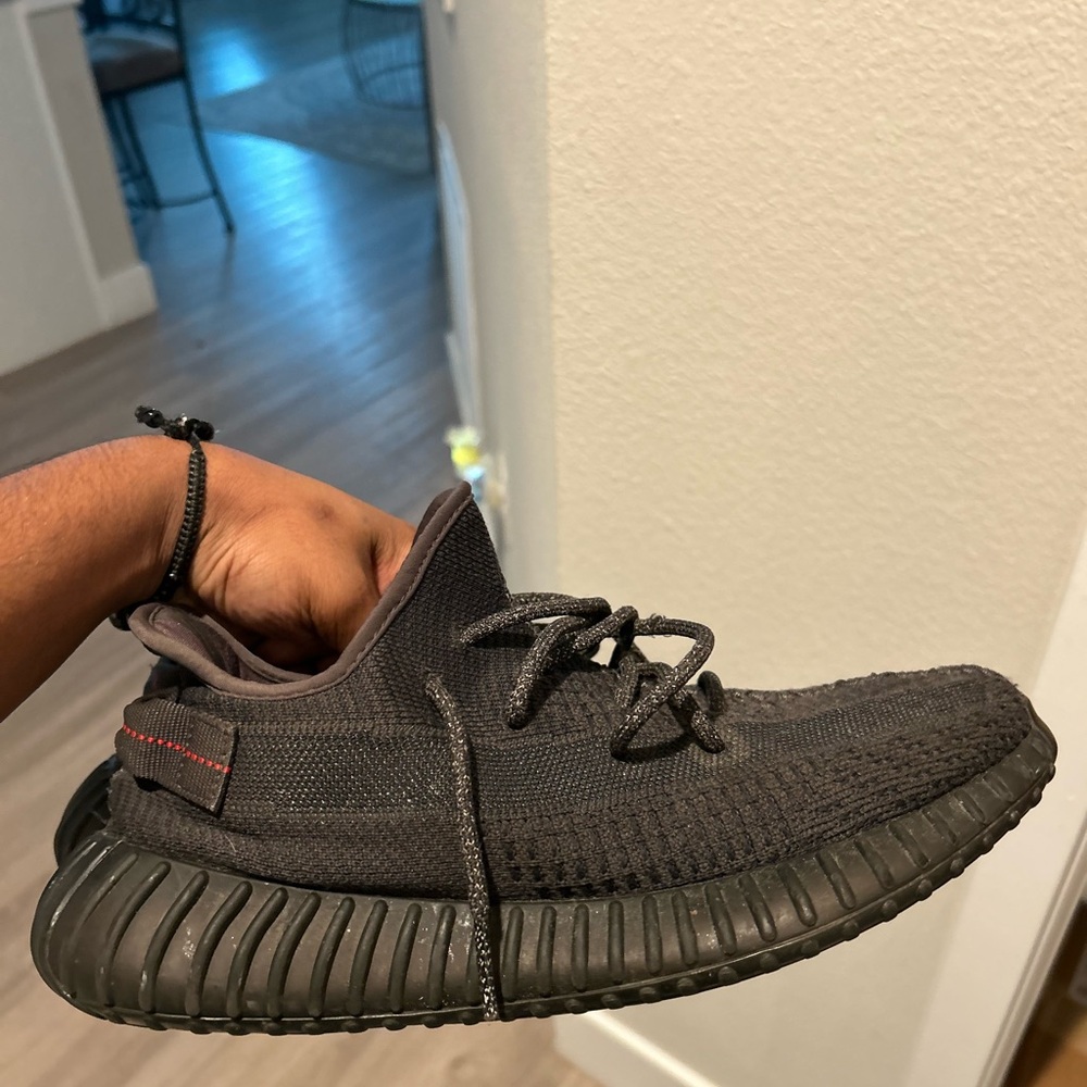 Yeezy boost 350 v2 Black non reflective